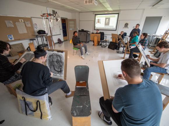 Dower 276 Drawing Studio showcasing students in a circle sketch drawing.