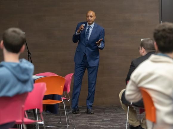 University Trustee George Gilmer '92 speaking to the Finance and Accounting Club to discuss and encourage insightful industry information regarding the finance and accounting fields.