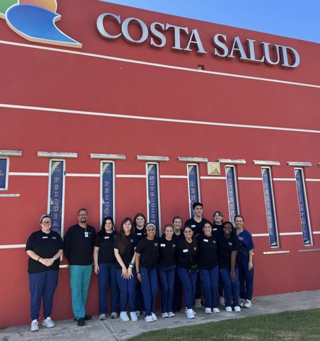 Go Global Nursing cohort at their clinical site: Costa Salud