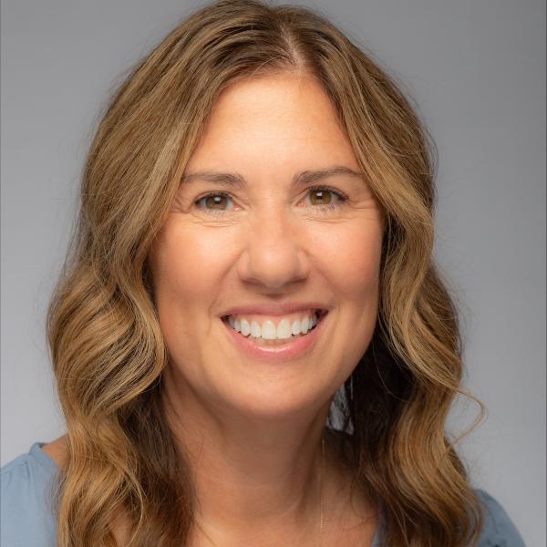 Marcia Scanlon Headshot.